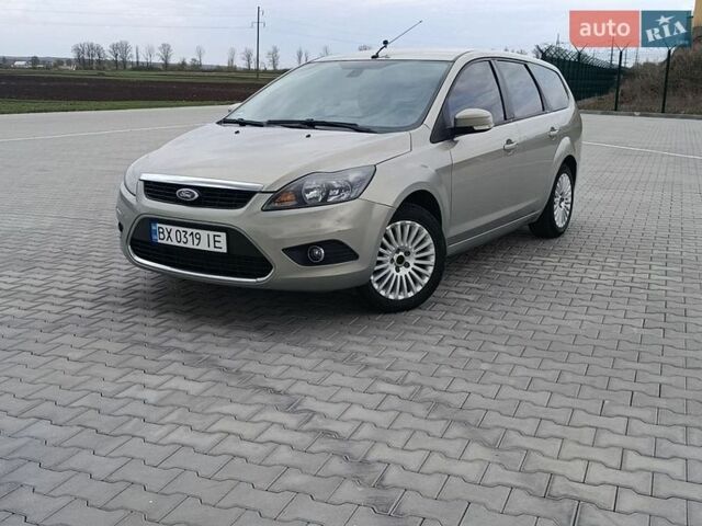 Серый Форд Фокус, объемом двигателя 2 л и пробегом 250 тыс. км за 4800 $, фото 1 на Automoto.ua