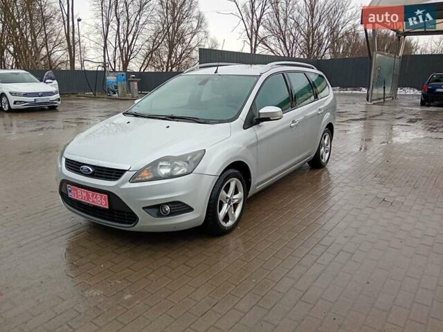 Сірий Форд Фокус, об'ємом двигуна 1.6 л та пробігом 217 тис. км за 5900 $, фото 1 на Automoto.ua