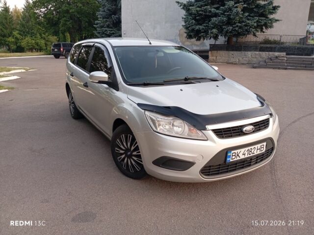 Сірий Форд Фокус, об'ємом двигуна 1.6 л та пробігом 271 тис. км за 4650 $, фото 1 на Automoto.ua