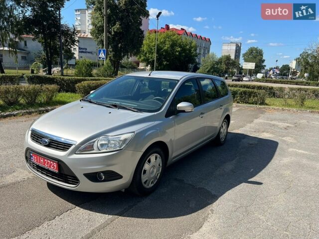 Сірий Форд Фокус, об'ємом двигуна 1.6 л та пробігом 209 тис. км за 6500 $, фото 1 на Automoto.ua