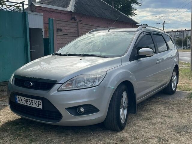 Сірий Форд Фокус, об'ємом двигуна 1.6 л та пробігом 272 тис. км за 7500 $, фото 1 на Automoto.ua