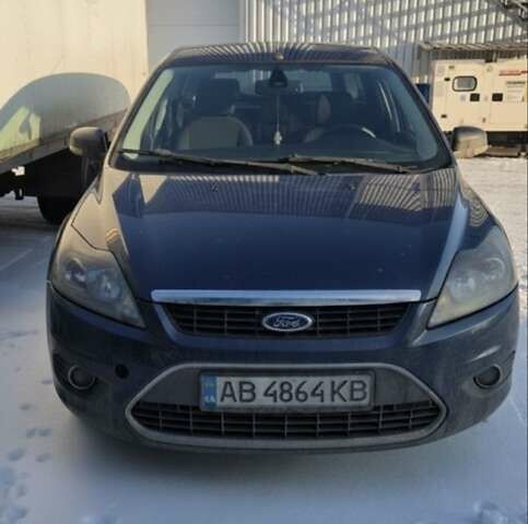 Серый Форд Фокус, объемом двигателя 1.6 л и пробегом 300 тыс. км за 2900 $, фото 1 на Automoto.ua