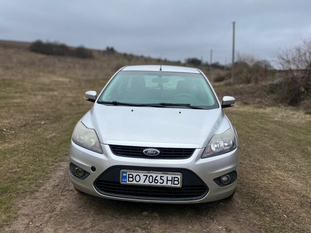 Серый Форд Фокус, объемом двигателя 1.6 л и пробегом 294 тыс. км за 4700 $, фото 1 на Automoto.ua