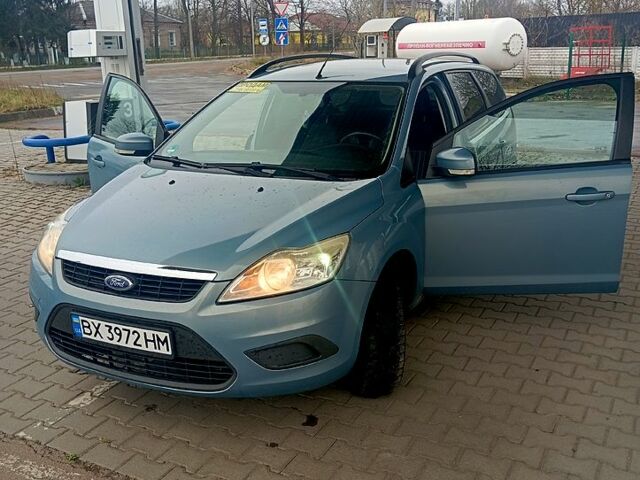 Серый Форд Фокус, объемом двигателя 1.6 л и пробегом 249 тыс. км за 6000 $, фото 1 на Automoto.ua