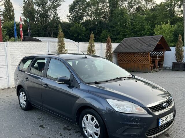 Сірий Форд Фокус, об'ємом двигуна 1.6 л та пробігом 205 тис. км за 4200 $, фото 1 на Automoto.ua