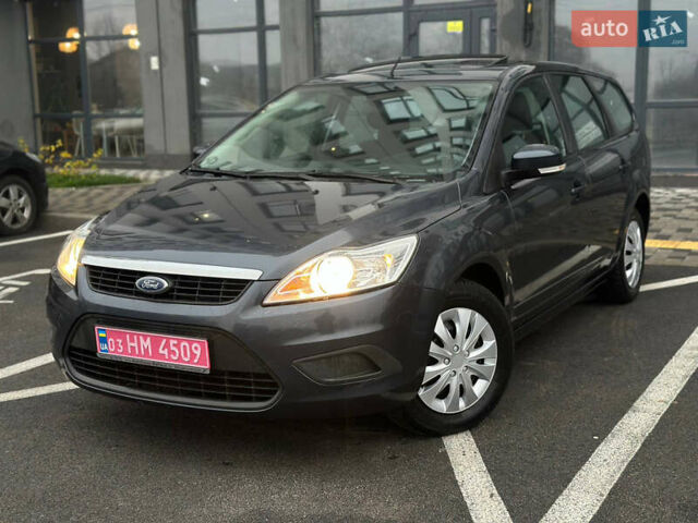 Серый Форд Фокус, объемом двигателя 0 л и пробегом 203 тыс. км за 5900 $, фото 1 на Automoto.ua