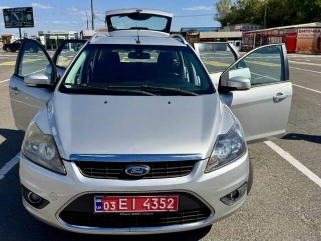 Серый Форд Фокус, объемом двигателя 0 л и пробегом 270 тыс. км за 5800 $, фото 1 на Automoto.ua