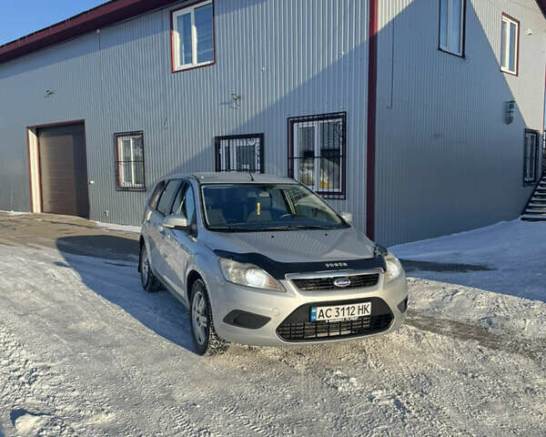 Сірий Форд Фокус, об'ємом двигуна 1.56 л та пробігом 302 тис. км за 3950 $, фото 1 на Automoto.ua