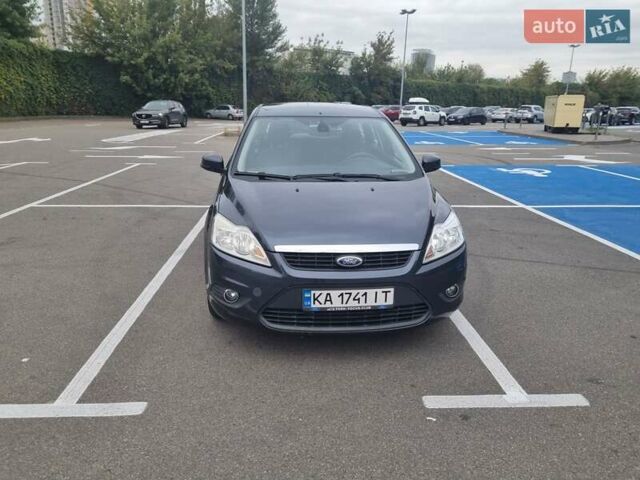 Серый Форд Фокус, объемом двигателя 2 л и пробегом 252 тыс. км за 6300 $, фото 1 на Automoto.ua