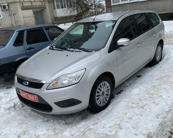 Сірий Форд Фокус, об'ємом двигуна 1.6 л та пробігом 227 тис. км за 6000 $, фото 1 на Automoto.ua