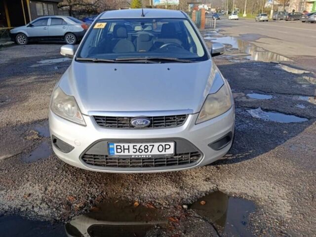 Сірий Форд Фокус, об'ємом двигуна 1.6 л та пробігом 300 тис. км за 4800 $, фото 1 на Automoto.ua