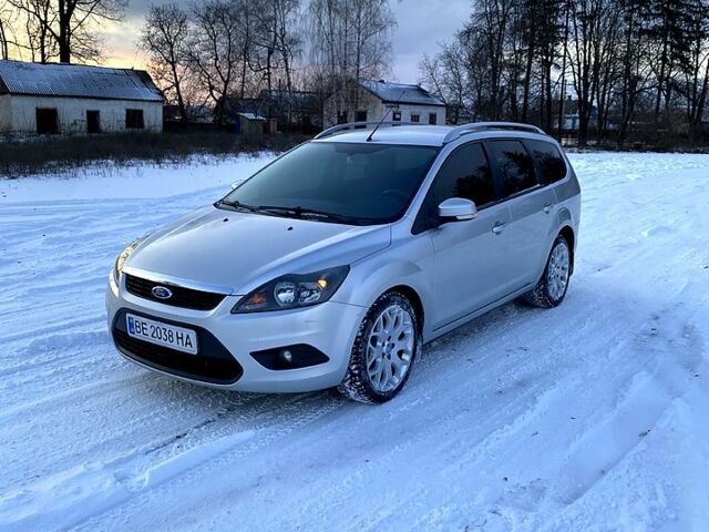 Сірий Форд Фокус, об'ємом двигуна 1.6 л та пробігом 299 тис. км за 5700 $, фото 1 на Automoto.ua