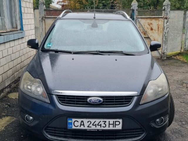 Серый Форд Фокус, объемом двигателя 2 л и пробегом 250 тыс. км за 4700 $, фото 1 на Automoto.ua