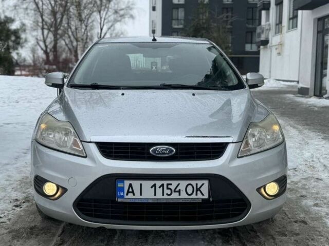 Серый Форд Фокус, объемом двигателя 1.6 л и пробегом 310 тыс. км за 4950 $, фото 1 на Automoto.ua