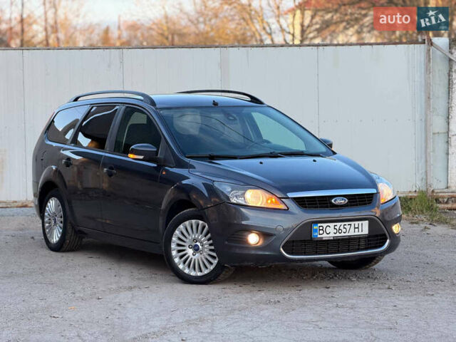 Серый Форд Фокус, объемом двигателя 1.6 л и пробегом 282 тыс. км за 5500 $, фото 1 на Automoto.ua
