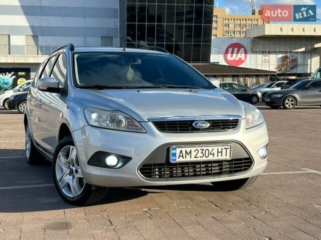 Сірий Форд Фокус, об'ємом двигуна 1.6 л та пробігом 327 тис. км за 5400 $, фото 1 на Automoto.ua