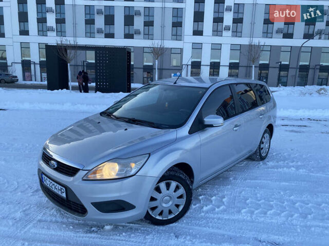 Серый Форд Фокус, объемом двигателя 1.6 л и пробегом 328 тыс. км за 4900 $, фото 1 на Automoto.ua