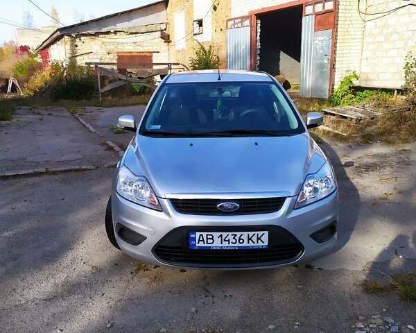 Серый Форд Фокус, объемом двигателя 1.6 л и пробегом 245 тыс. км за 5600 $, фото 1 на Automoto.ua