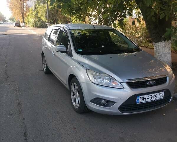 Серый Форд Фокус, объемом двигателя 1.56 л и пробегом 393 тыс. км за 5500 $, фото 1 на Automoto.ua