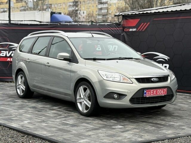 Серый Форд Фокус, объемом двигателя 1.6 л и пробегом 156 тыс. км за 6850 $, фото 1 на Automoto.ua