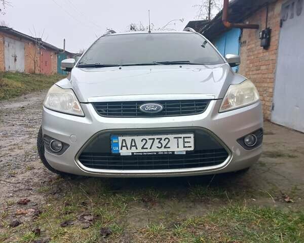 Сірий Форд Фокус, об'ємом двигуна 1.6 л та пробігом 272 тис. км за 5100 $, фото 1 на Automoto.ua