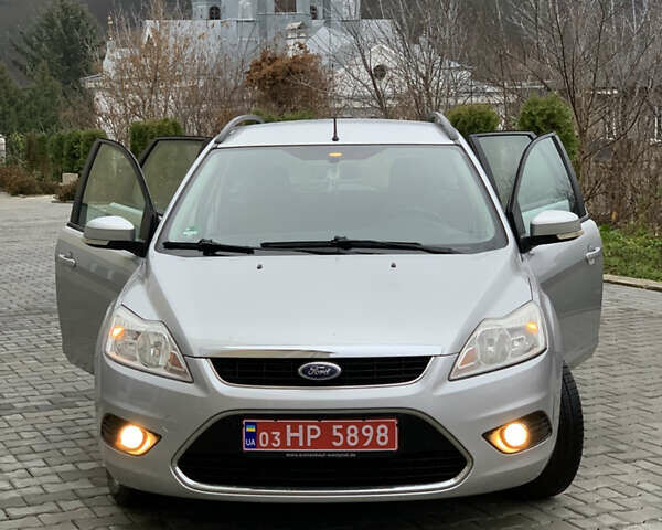 Сірий Форд Фокус, об'ємом двигуна 1.6 л та пробігом 203 тис. км за 6250 $, фото 1 на Automoto.ua