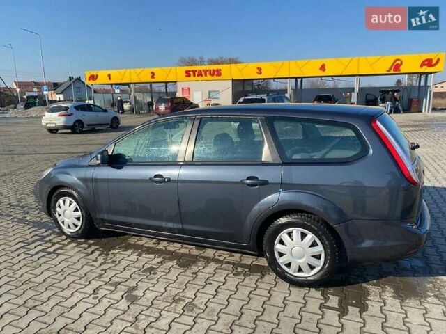 Сірий Форд Фокус, об'ємом двигуна 1.6 л та пробігом 241 тис. км за 5250 $, фото 1 на Automoto.ua