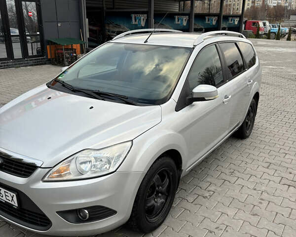 Серый Форд Фокус, объемом двигателя 1.56 л и пробегом 325 тыс. км за 5500 $, фото 1 на Automoto.ua