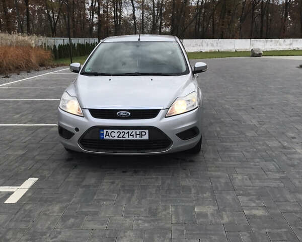 Серый Форд Фокус, объемом двигателя 1.56 л и пробегом 326 тыс. км за 5900 $, фото 1 на Automoto.ua