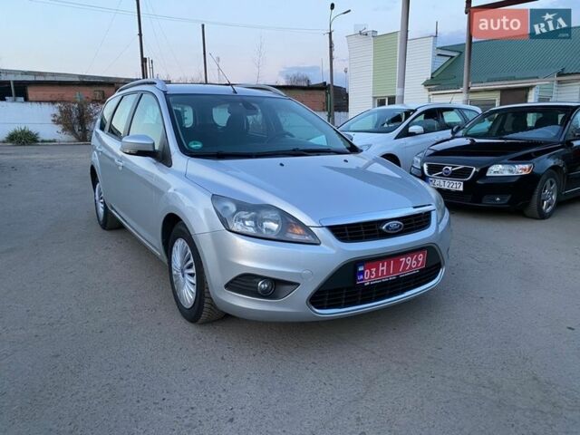 Серый Форд Фокус, объемом двигателя 1.6 л и пробегом 217 тыс. км за 6090 $, фото 1 на Automoto.ua