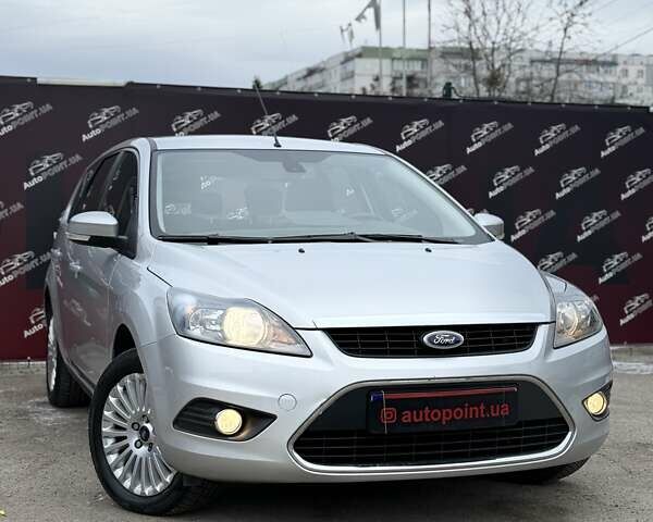 Сірий Форд Фокус, об'ємом двигуна 2 л та пробігом 216 тис. км за 7000 $, фото 1 на Automoto.ua