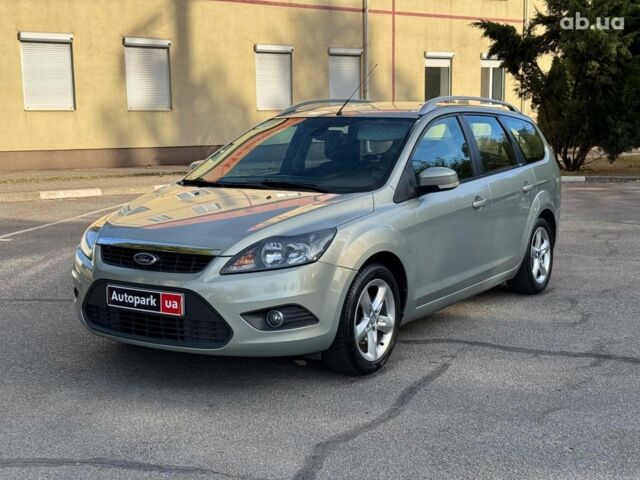 Сірий Форд Фокус, об'ємом двигуна 1.6 л та пробігом 300 тис. км за 5990 $, фото 1 на Automoto.ua