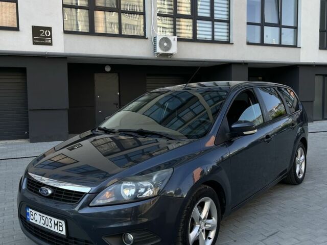 Сірий Форд Фокус, об'ємом двигуна 1.6 л та пробігом 305 тис. км за 4493 $, фото 1 на Automoto.ua