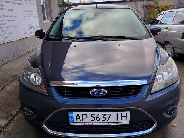 Серый Форд Фокус, объемом двигателя 1.6 л и пробегом 224 тыс. км за 6300 $, фото 1 на Automoto.ua