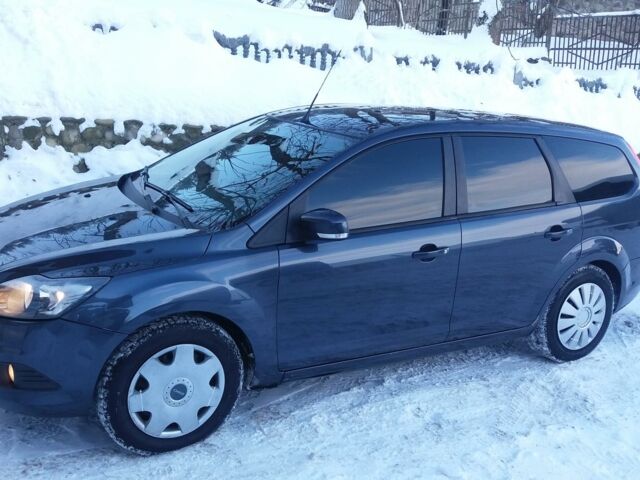 Сірий Форд Фокус, об'ємом двигуна 1.6 л та пробігом 217 тис. км за 6800 $, фото 1 на Automoto.ua