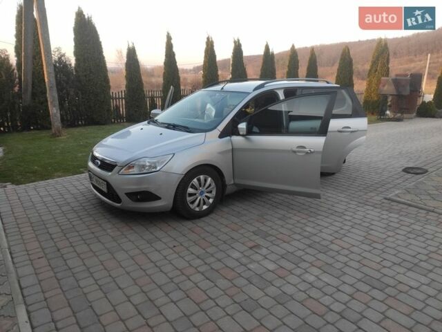 Серый Форд Фокус, объемом двигателя 1.56 л и пробегом 340 тыс. км за 4600 $, фото 1 на Automoto.ua