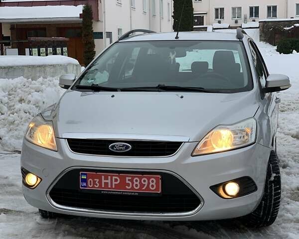 Сірий Форд Фокус, об'ємом двигуна 1.6 л та пробігом 203 тис. км за 6250 $, фото 1 на Automoto.ua