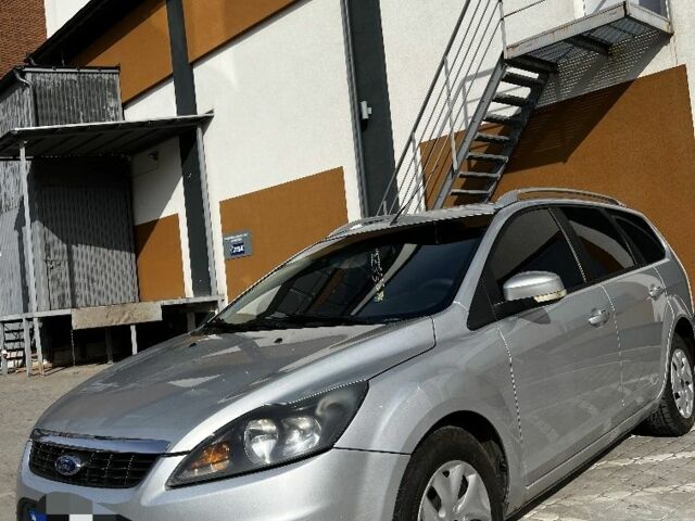 Серый Форд Фокус, объемом двигателя 1.6 л и пробегом 290 тыс. км за 5200 $, фото 1 на Automoto.ua