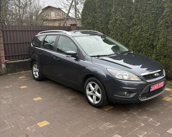 Сірий Форд Фокус, об'ємом двигуна 1.6 л та пробігом 217 тис. км за 5600 $, фото 1 на Automoto.ua