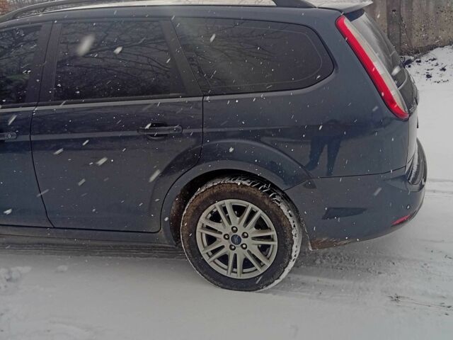 Сірий Форд Фокус, об'ємом двигуна 1.6 л та пробігом 2 тис. км за 6000 $, фото 1 на Automoto.ua