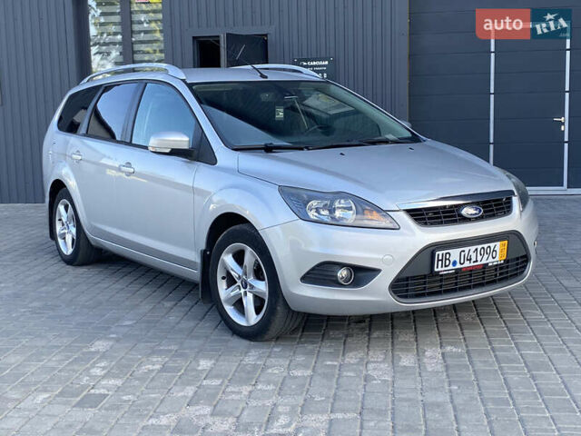 Серый Форд Фокус, объемом двигателя 1.6 л и пробегом 182 тыс. км за 5900 $, фото 1 на Automoto.ua