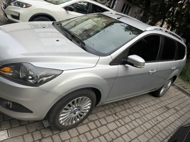 Сірий Форд Фокус, об'ємом двигуна 2 л та пробігом 287 тис. км за 5966 $, фото 1 на Automoto.ua