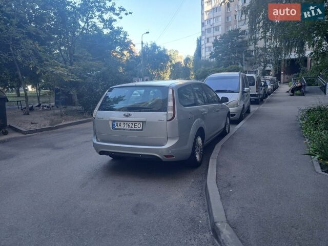 Серый Форд Фокус, объемом двигателя 1.6 л и пробегом 283 тыс. км за 5300 $, фото 1 на Automoto.ua