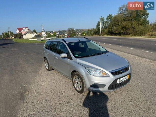 Сірий Форд Фокус, об'ємом двигуна 1.6 л та пробігом 201 тис. км за 5700 $, фото 1 на Automoto.ua