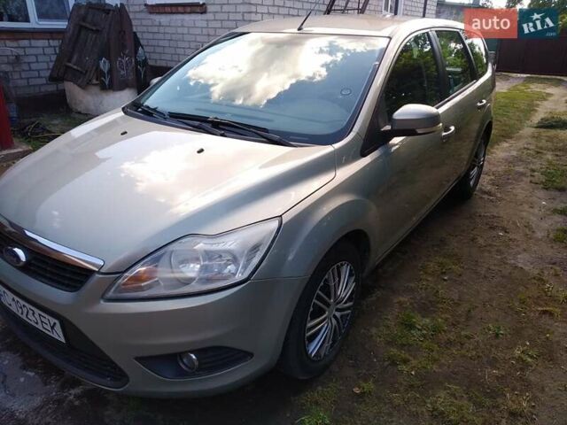 Серый Форд Фокус, объемом двигателя 1.8 л и пробегом 221 тыс. км за 5800 $, фото 1 на Automoto.ua