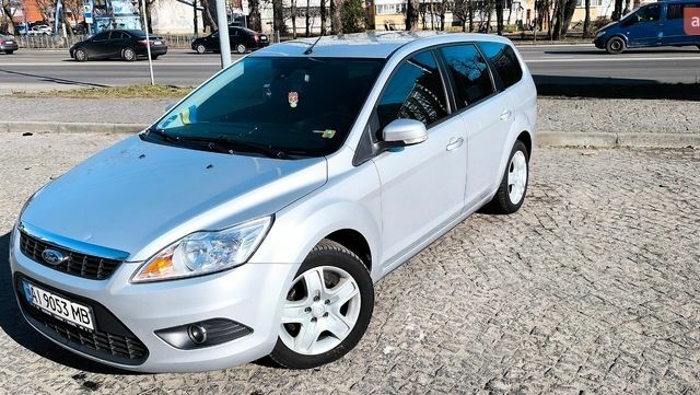 Сірий Форд Фокус, об'ємом двигуна 1.6 л та пробігом 258 тис. км за 6100 $, фото 1 на Automoto.ua