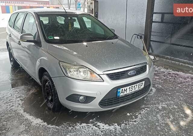 Серый Форд Фокус, объемом двигателя 1.6 л и пробегом 282 тыс. км за 5499 $, фото 1 на Automoto.ua