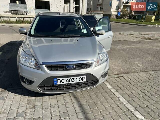 Сірий Форд Фокус, об'ємом двигуна 1.6 л та пробігом 208 тис. км за 6500 $, фото 1 на Automoto.ua