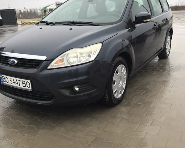 Серый Форд Фокус, объемом двигателя 1.6 л и пробегом 290 тыс. км за 6000 $, фото 1 на Automoto.ua