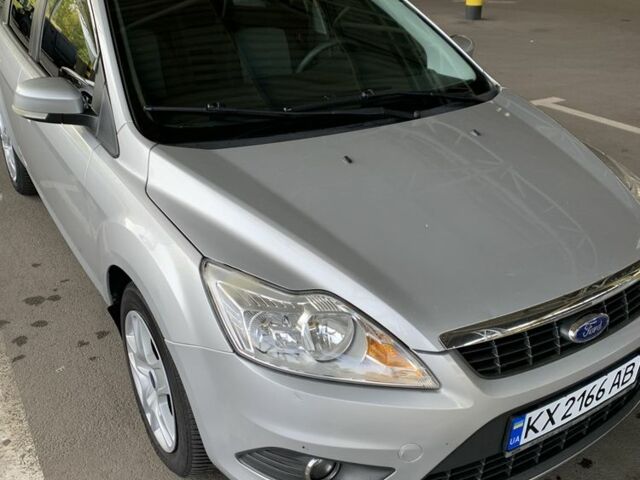 Сірий Форд Фокус, об'ємом двигуна 1.6 л та пробігом 194 тис. км за 6000 $, фото 1 на Automoto.ua